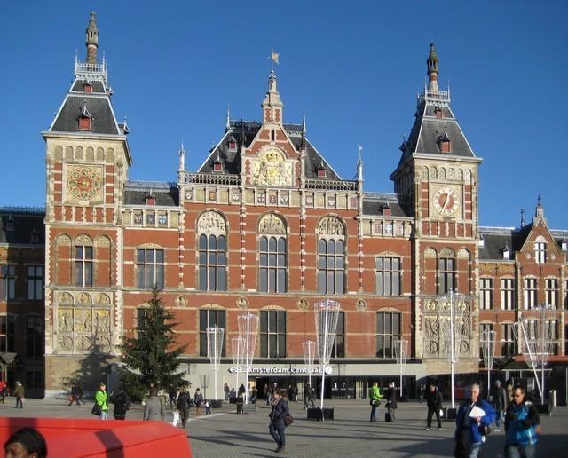 Stations in Nederland Veel is er veranderd, maar niet alles.