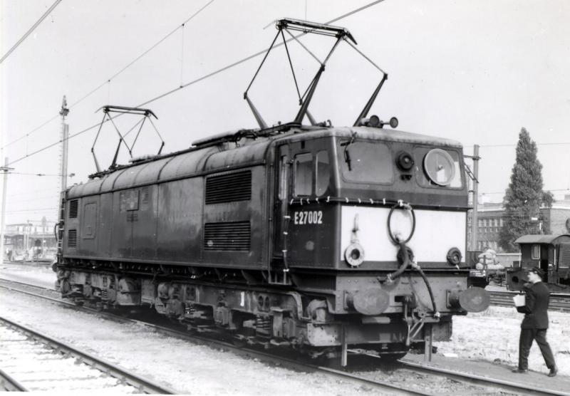 Uit het NVBS schatkamer-archief in Amersfoort-Centraal