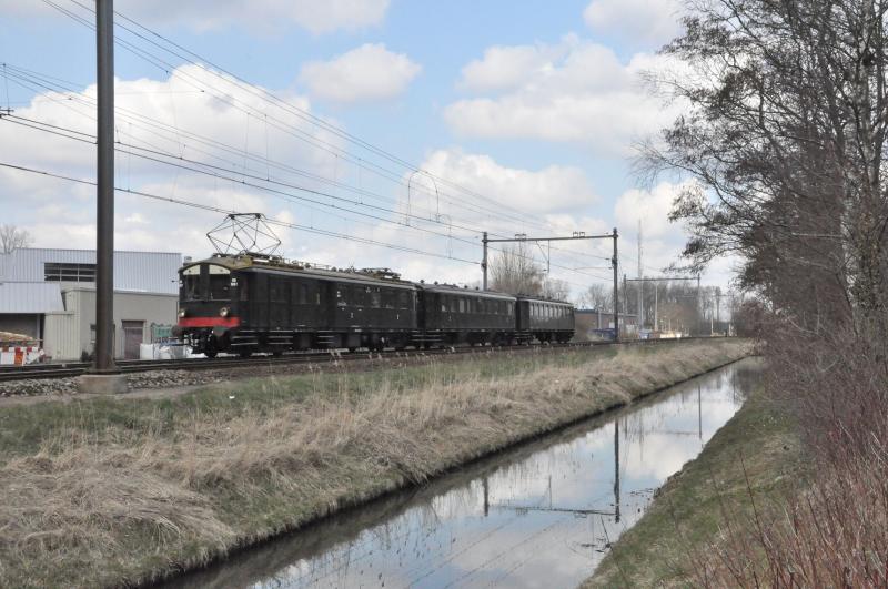 Dia/Digi meebrengavond