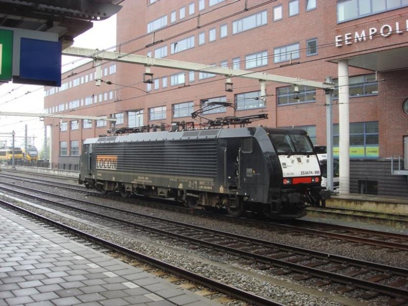 Jaaroverzicht 2015, Nederland en daarbuiten.