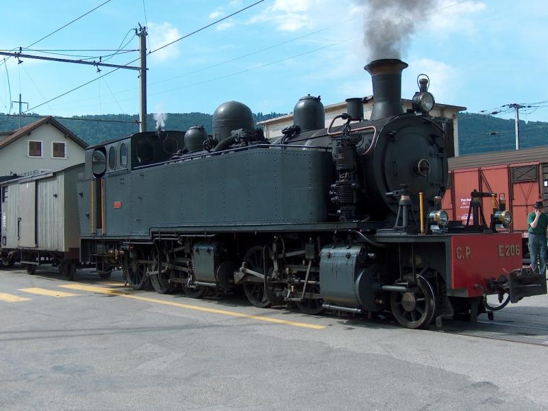 Spoorse Belevenissen in het Z&uuml;richer Mittel- en Oberland en 100 jaar MOB Montreux Oberland Bernoise