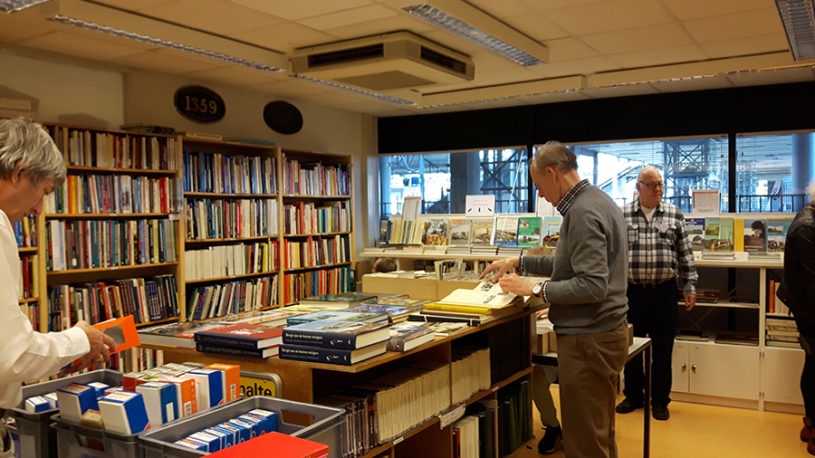 Winkel avondopening (15 – 20 uur )