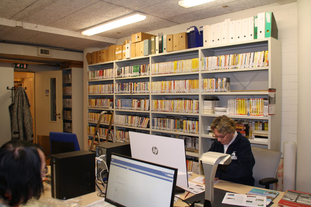 Bibliotheekopening (12 – 16 uur )