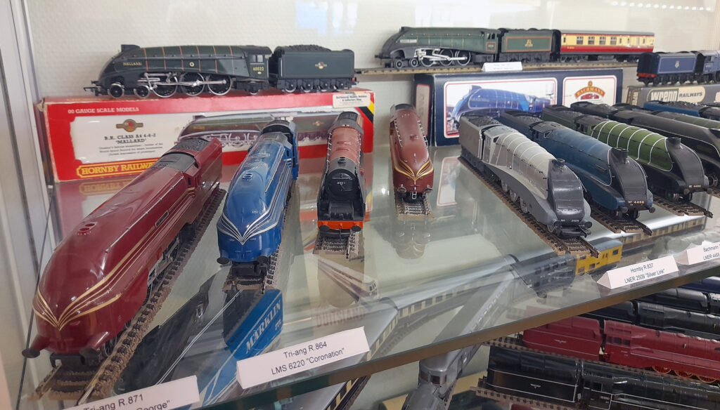 Stroomlijnstoomlocomotieven (wissel­expositie)